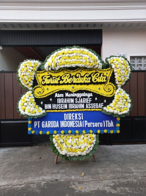 Papan Bunga Duka di Passi Timur