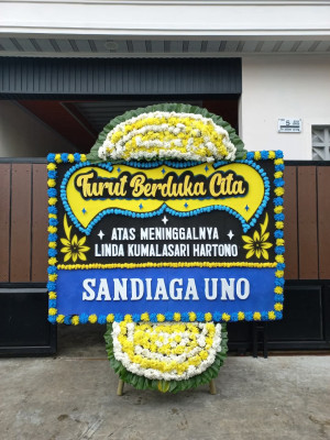 Papan Bunga Duka di Passi Timur